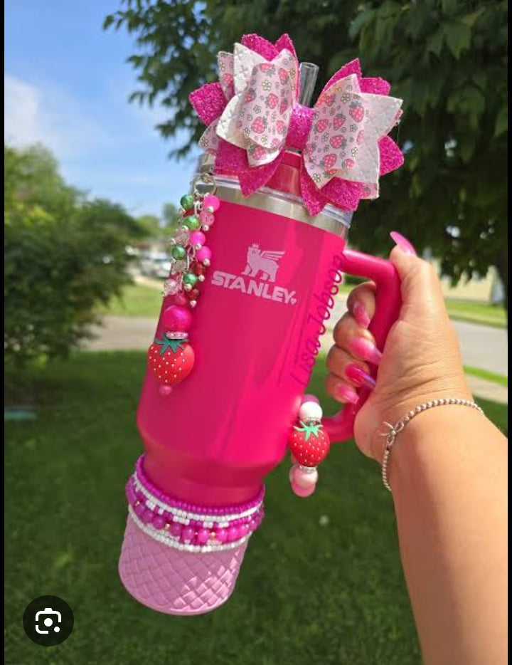 Stanley cup and Accessories (Pink 💗)